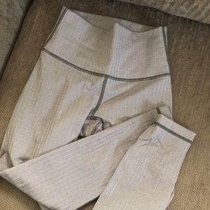 Lululemon herringbone leggings size 4